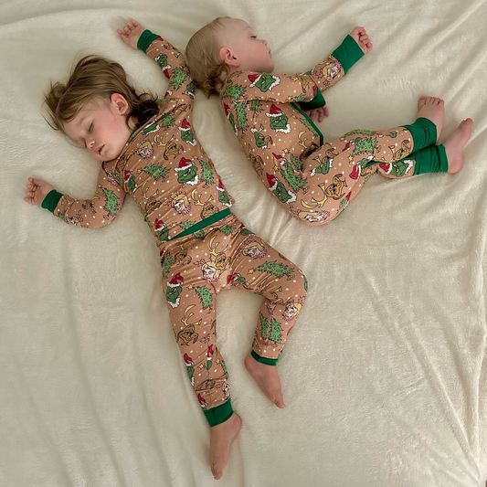 (Missing tags, final sale) 2T Mr. Grinch Bamboo Two Piece Pajama Set